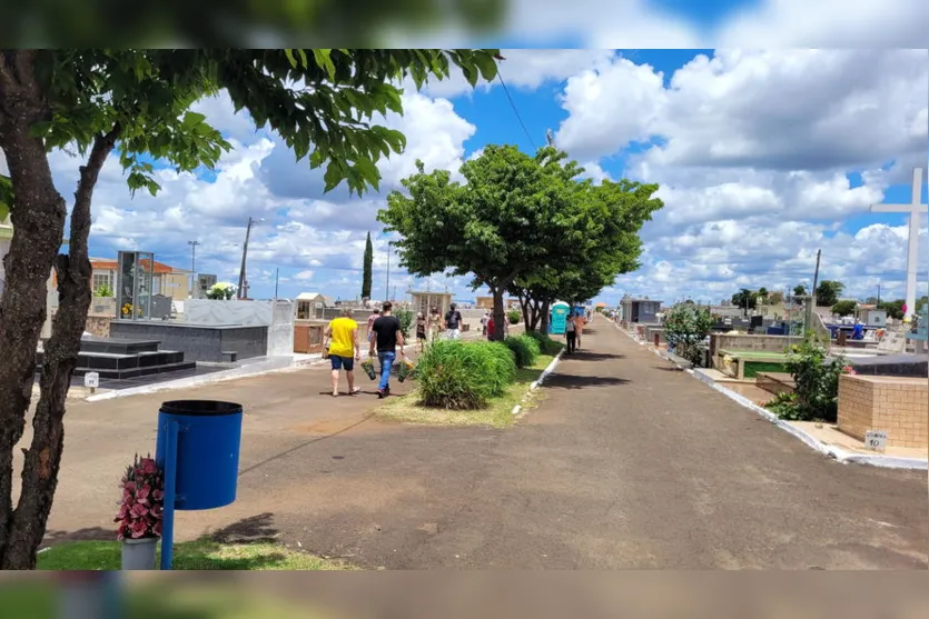 Finados: Cristo Rei de Apucarana recebe visitantes