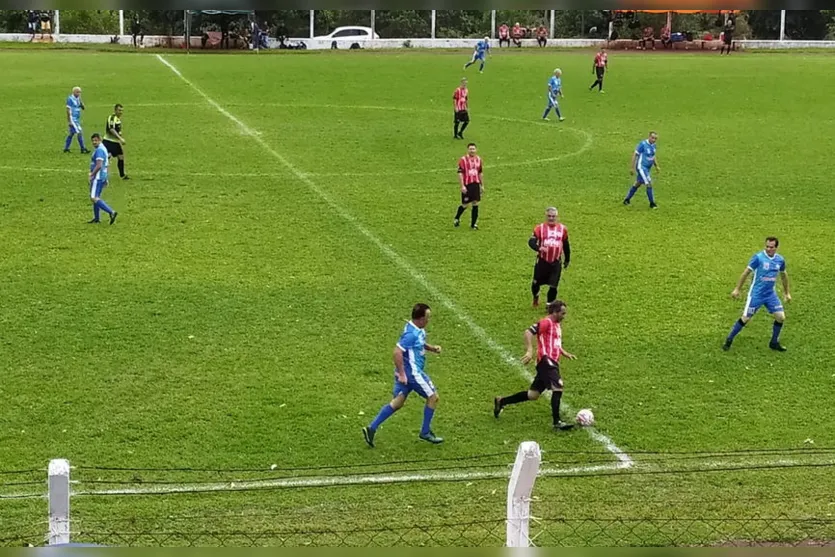 Futebol master de Apucarana garante vaga na final