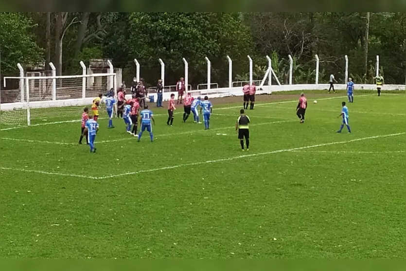 Futebol master de Apucarana garante vaga na final