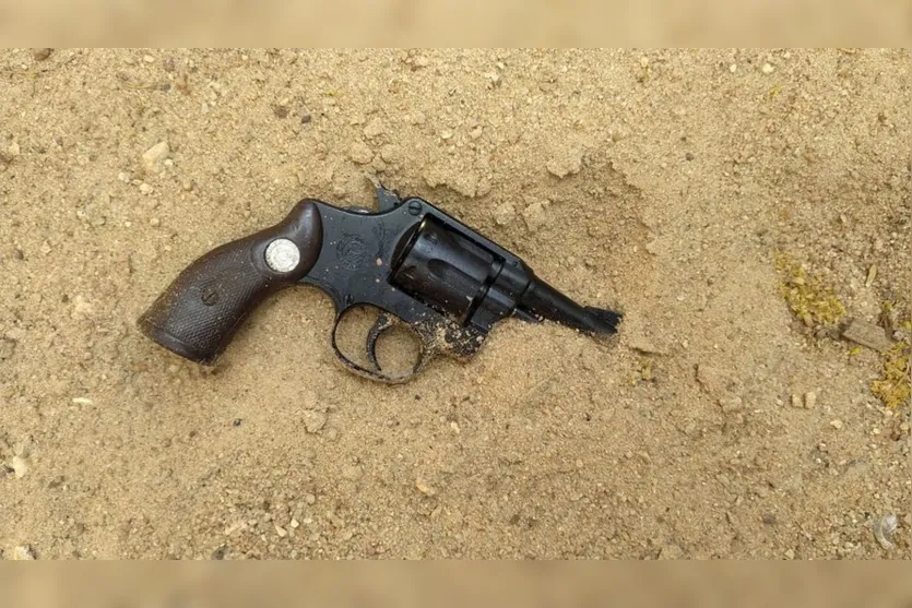 Homem mata ex-mulher, filha e mais três familiares