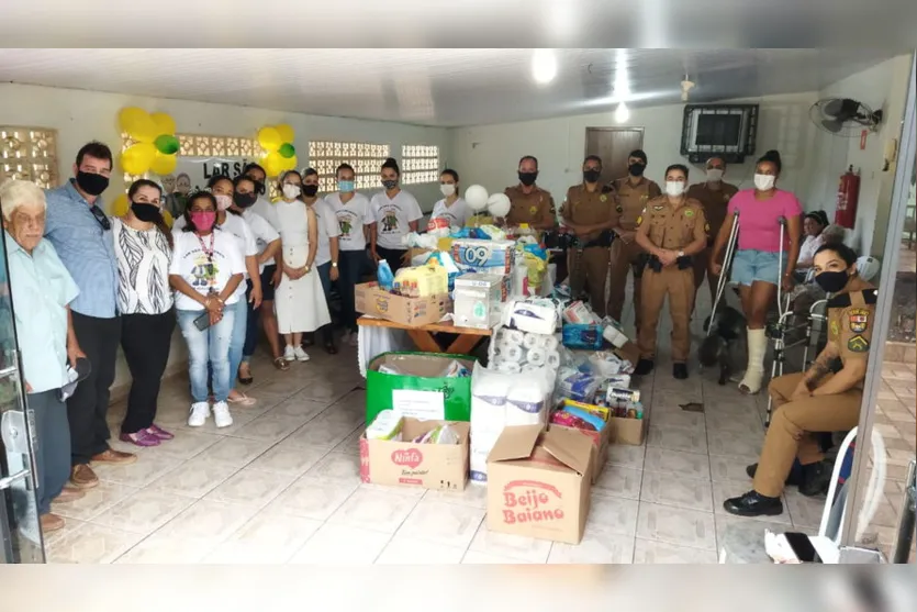  Houve cantoria e muita prosa, além de um café da tarde especial 