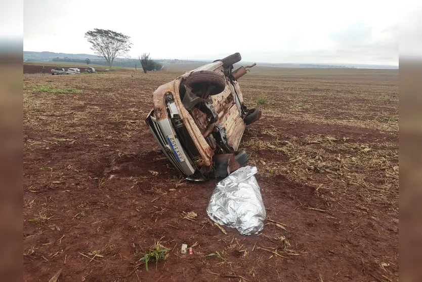 Jovem de 23 anos morre em capotamento na PR-437