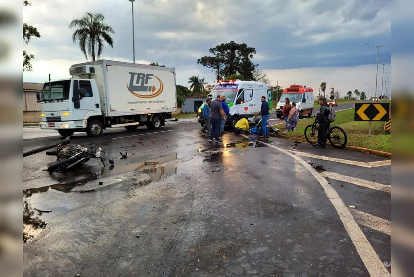 Motociclista fica ferida em acidente na BR 369 em Aricanduva