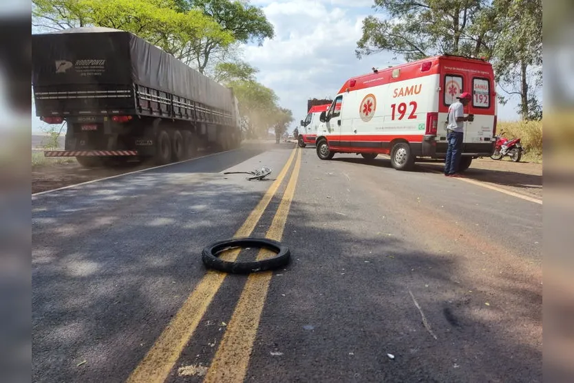 Motociclista morre em batida com caminhão na PR-466