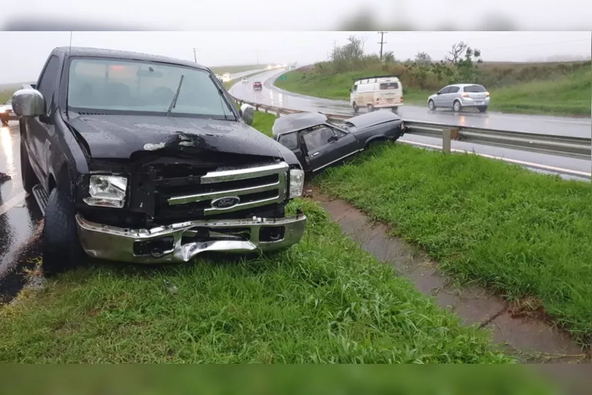 Motorista morre em colisão traseira na BR-376