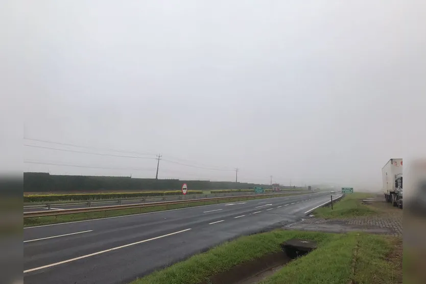 Neblina cobre rodovia BR-369 na manhã desta segunda (4)