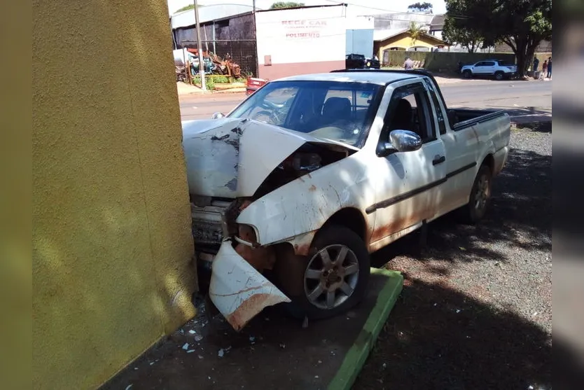  O restaurante fica localizado na Rua Guanabara na saída para Ivaiporã 