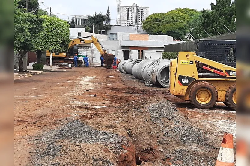 Obras de drenagem na região da UPA chegam na etapa final