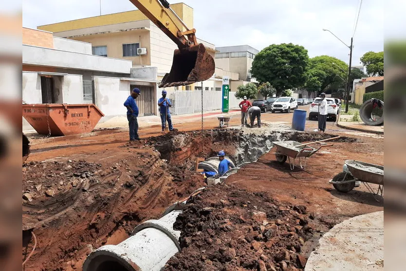 Obras de drenagem na região da UPA chegam na etapa final