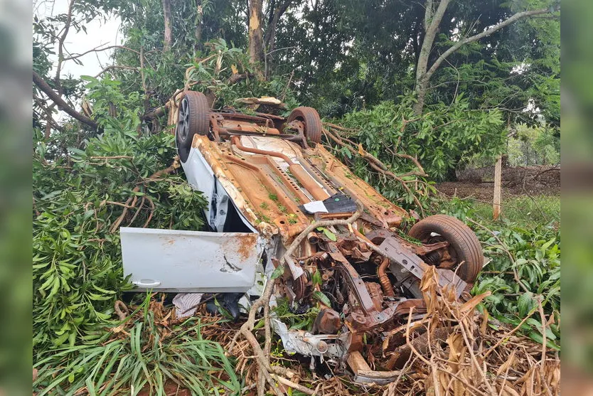 PR-466: Motorista é socorrido em estado grave após acidente