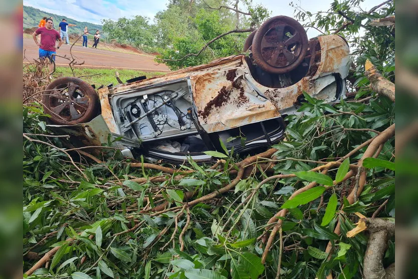 PR-466: Motorista é socorrido em estado grave após acidente