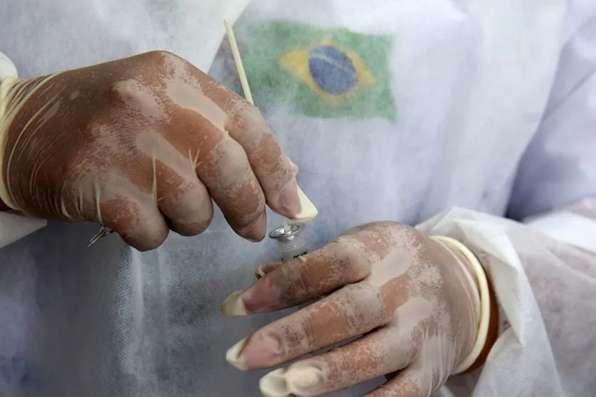 PR, Ministério da Saúde e Paraguai realizam vacinação