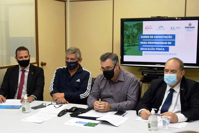 PR capacita educadores físicos para ajudar no pós-covid