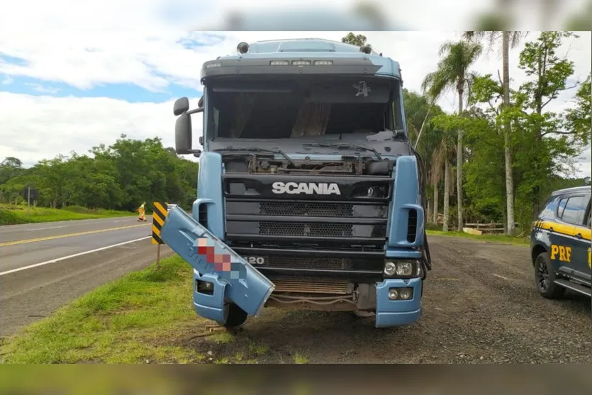 PRF atende acidente com saque de carga de carne na região