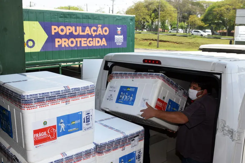 Paraná anuncia início da aplicação da dose de reforço