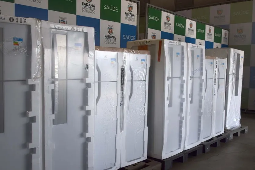 Paraná recebe 20 geladeiras e quatro câmaras frias