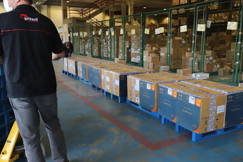 Paraná recebe mais 554,5 mil doses de vacinas contra Covid