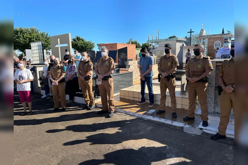 Policiais Militares participam de missa dos finados