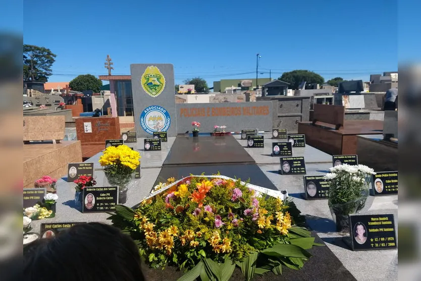 Policiais Militares participam de missa dos finados