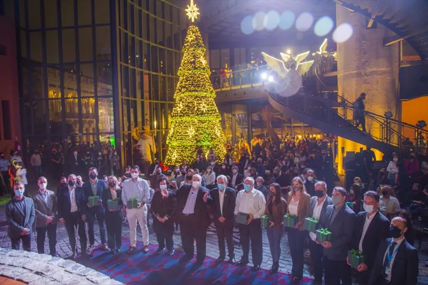 Prefeito abre a programação oficial do Natal de Curitiba