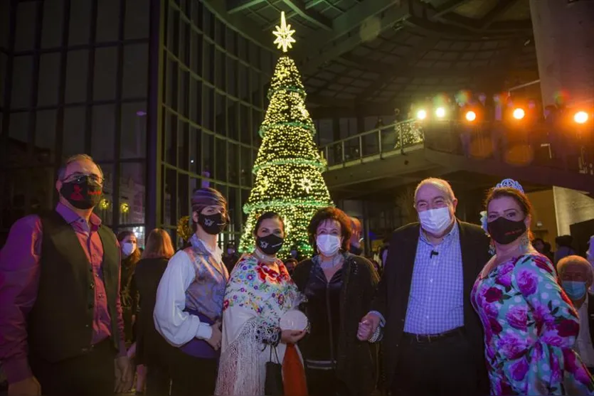 Prefeito abre a programação oficial do Natal de Curitiba
