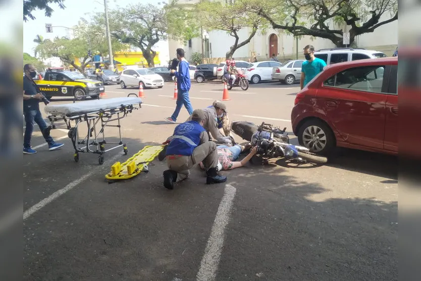 Simulação de atendimento é realizada na praça central; Veja