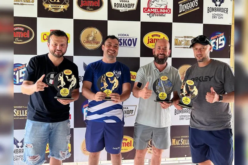 Tenistas apucaranenses são destaques em Jandaia do Sul