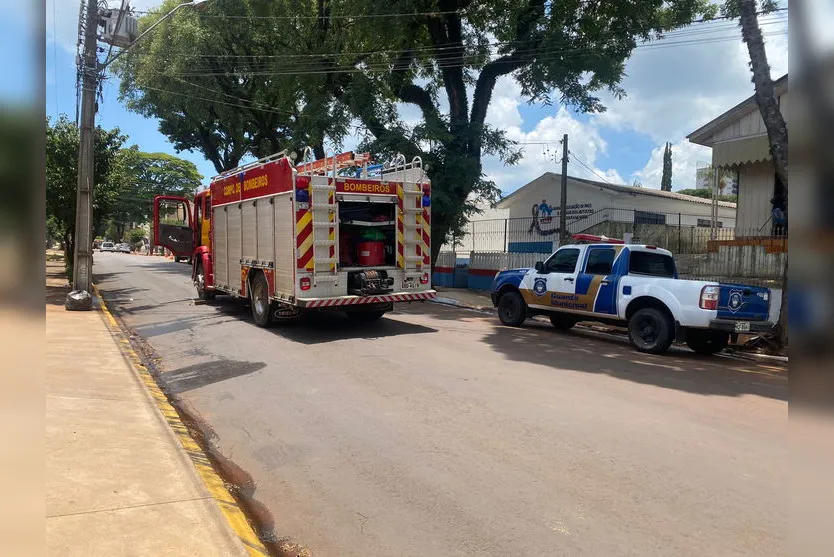 Altas temperaturas provocam incêndio em veículo