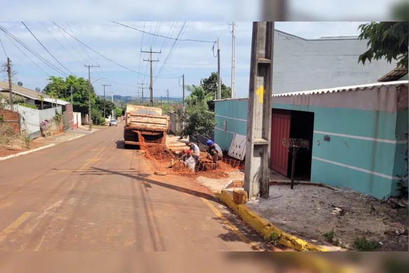 Após rompimento de adutora, Apucarana registra falta de água