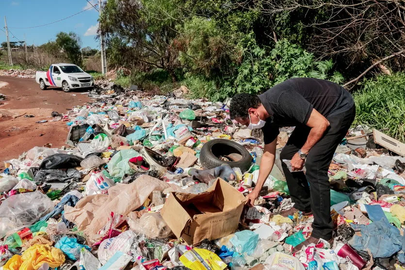 Apucarana vai punir responsáveis por lixão na Vila Reis