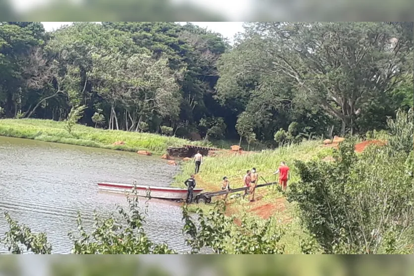 Bombeiros de Apucarana localizam corpo na 'Represa da Mina'