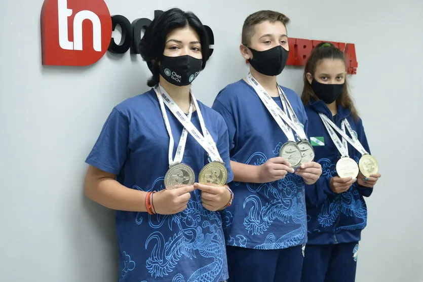 Equipe de Kung Fu traz medalhas para Apucarana e Rio Bom