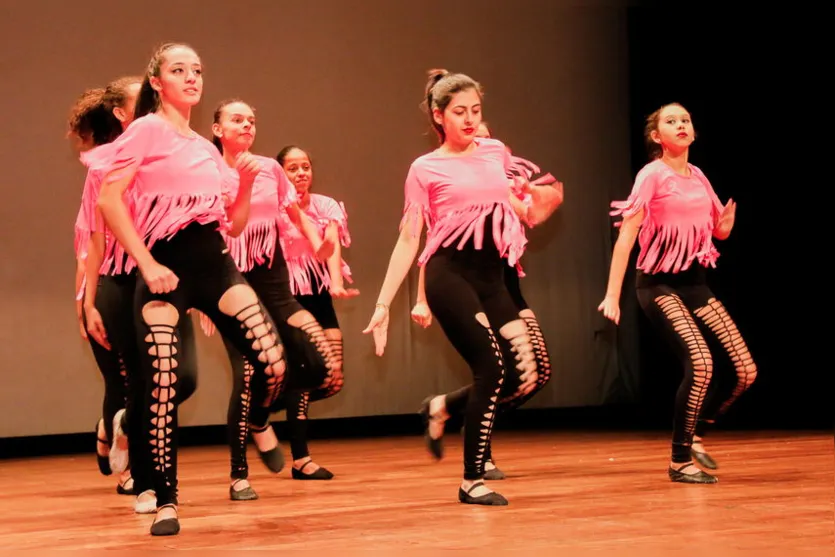 Escola Municipal de Artes inscreve para cursos gratuitos