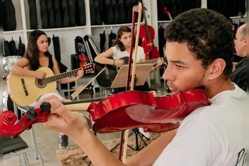 Escola Municipal de Artes inscreve para cursos gratuitos