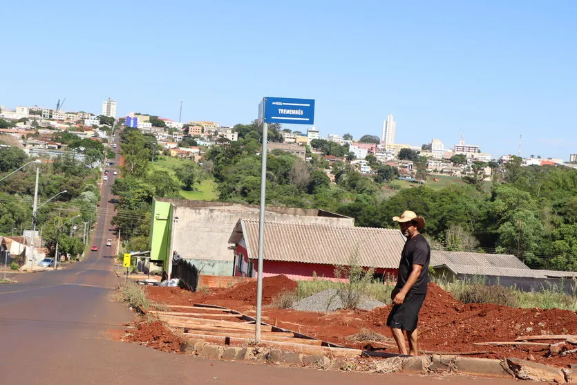 Ivaiporã investe em calçadas dos prédios públicos