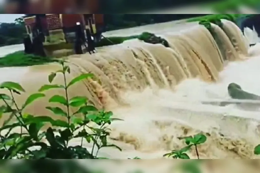 MG: risco de rompimento de barragem leva alerta a cidades