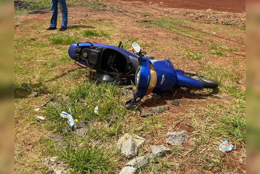Motociclista fica ferido após acidente no Jardim Interlagos