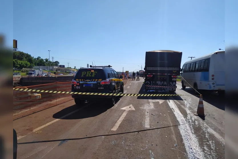 Motociclista morre após ser arrastado por carreta na BR-369