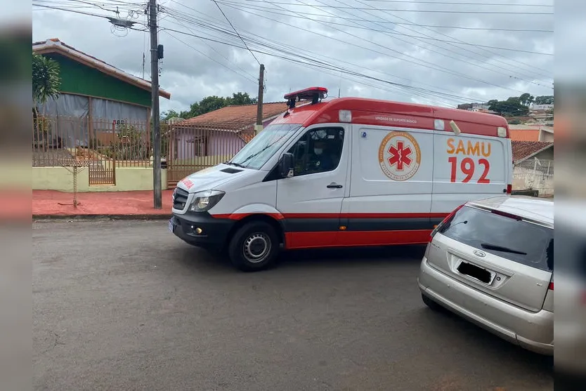 Motociclista se enrosca em fios e fica ferido em Apucarana