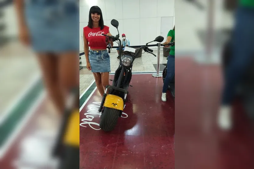 "Natal Encantado": Shopping Centronorte entrega scooters