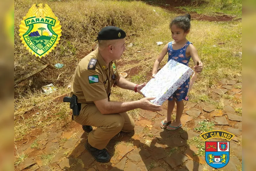 Natal: PM entrega presentes em Ivaiporã e Jardim Alegre
