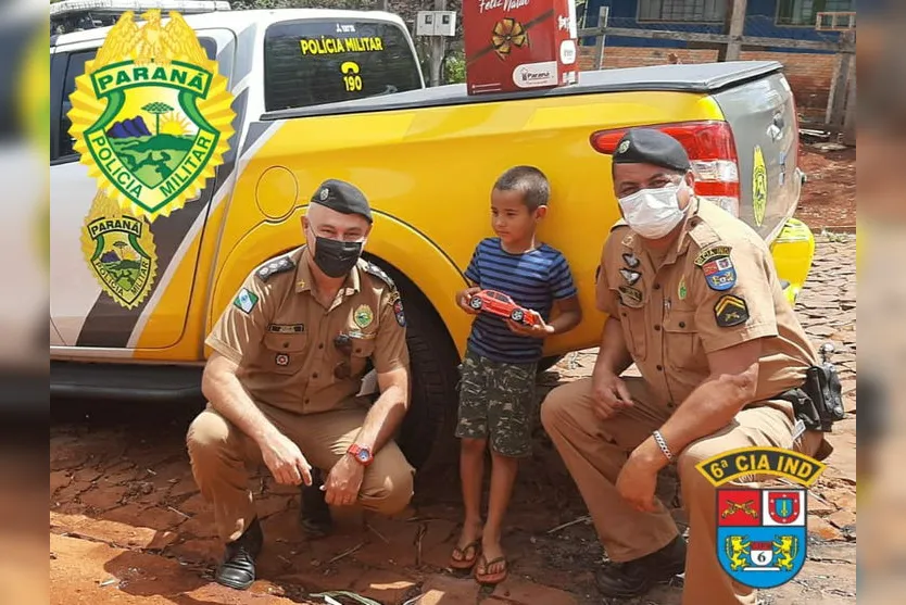 Natal: PM entrega presentes em Ivaiporã e Jardim Alegre