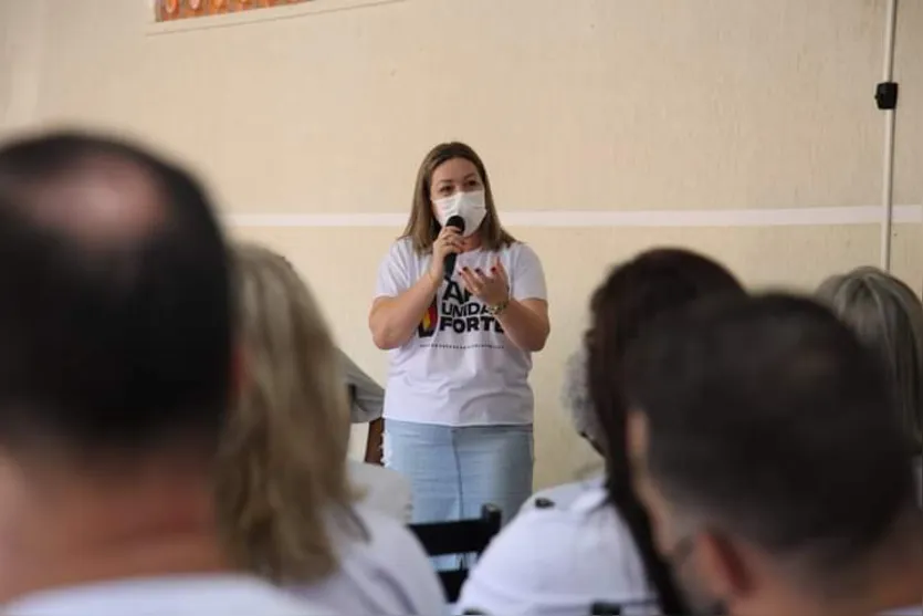 Nova diretoria da APP sindicato de Apucarana toma posse