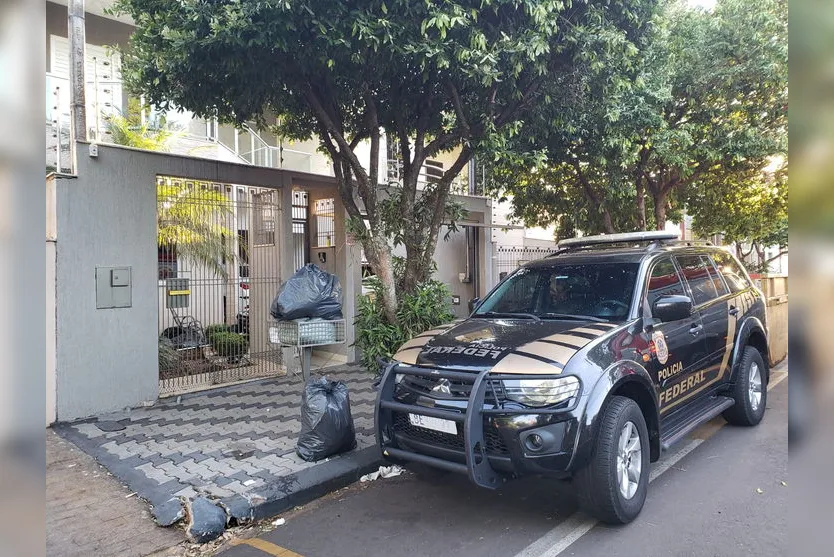 PF prende 21 pessoas envolvidas com contrabando de cigarros