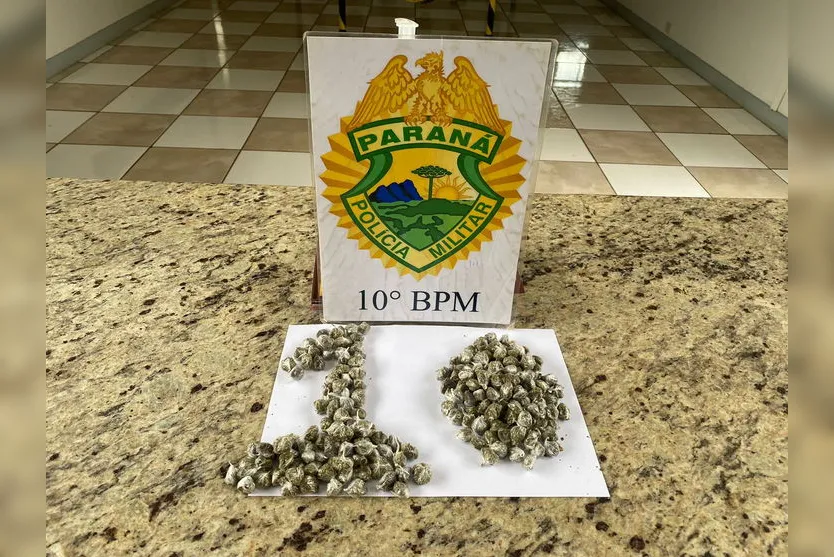 PM de Apucarana apreende maconha e recupera objetos