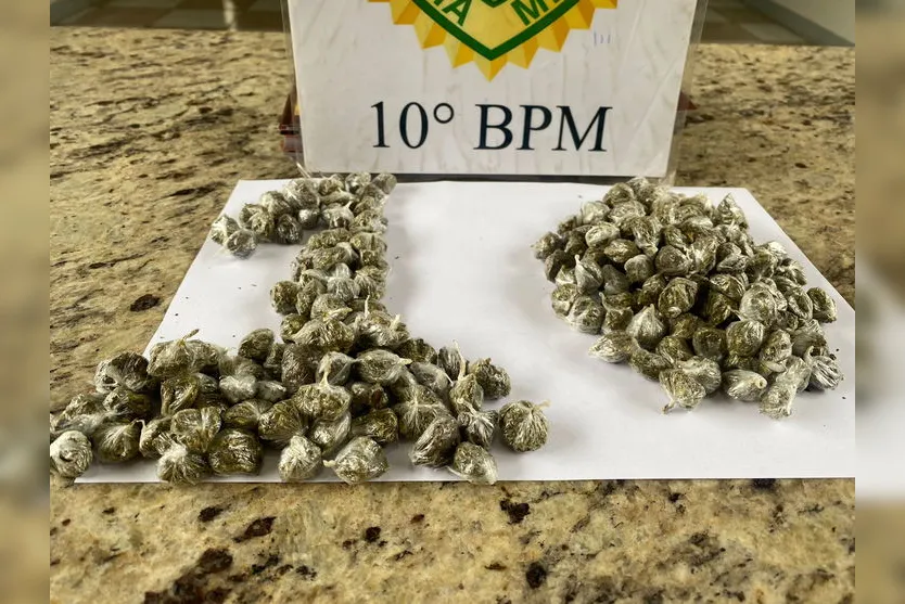 PM de Apucarana apreende maconha e recupera objetos