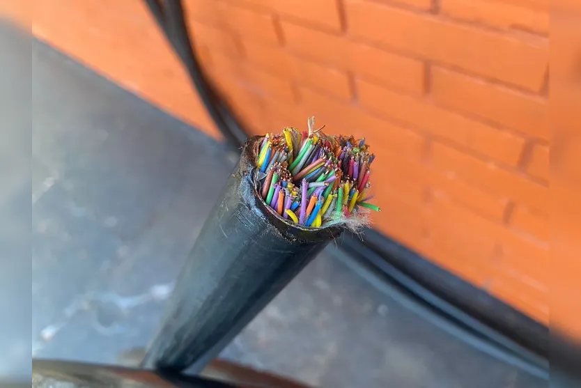 PM recupera objetos de furto abandonados em Apucarana