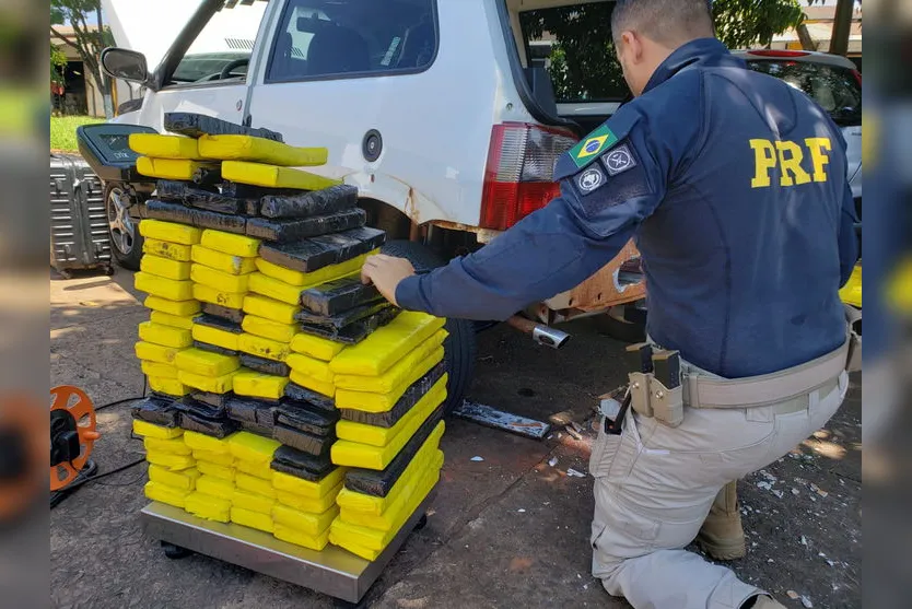 PRF apreende quase 80 quilos de maconha em Cambé