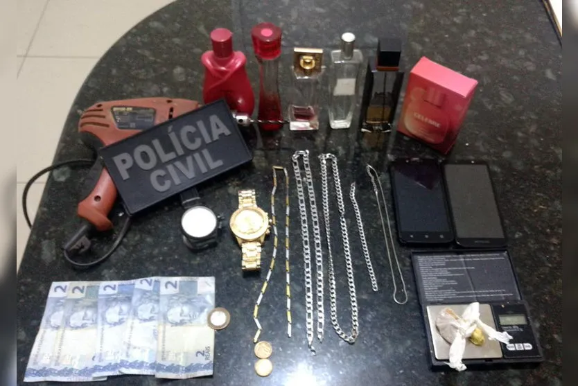 Polícia Civil apreende drogas em Lunardelli e prende homem