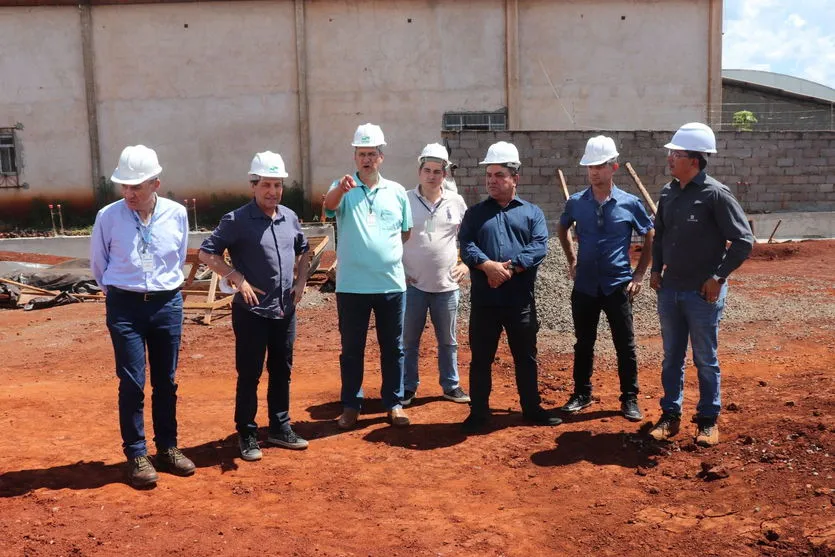 Prefeito visita construção do Centro de Detenção Provisória